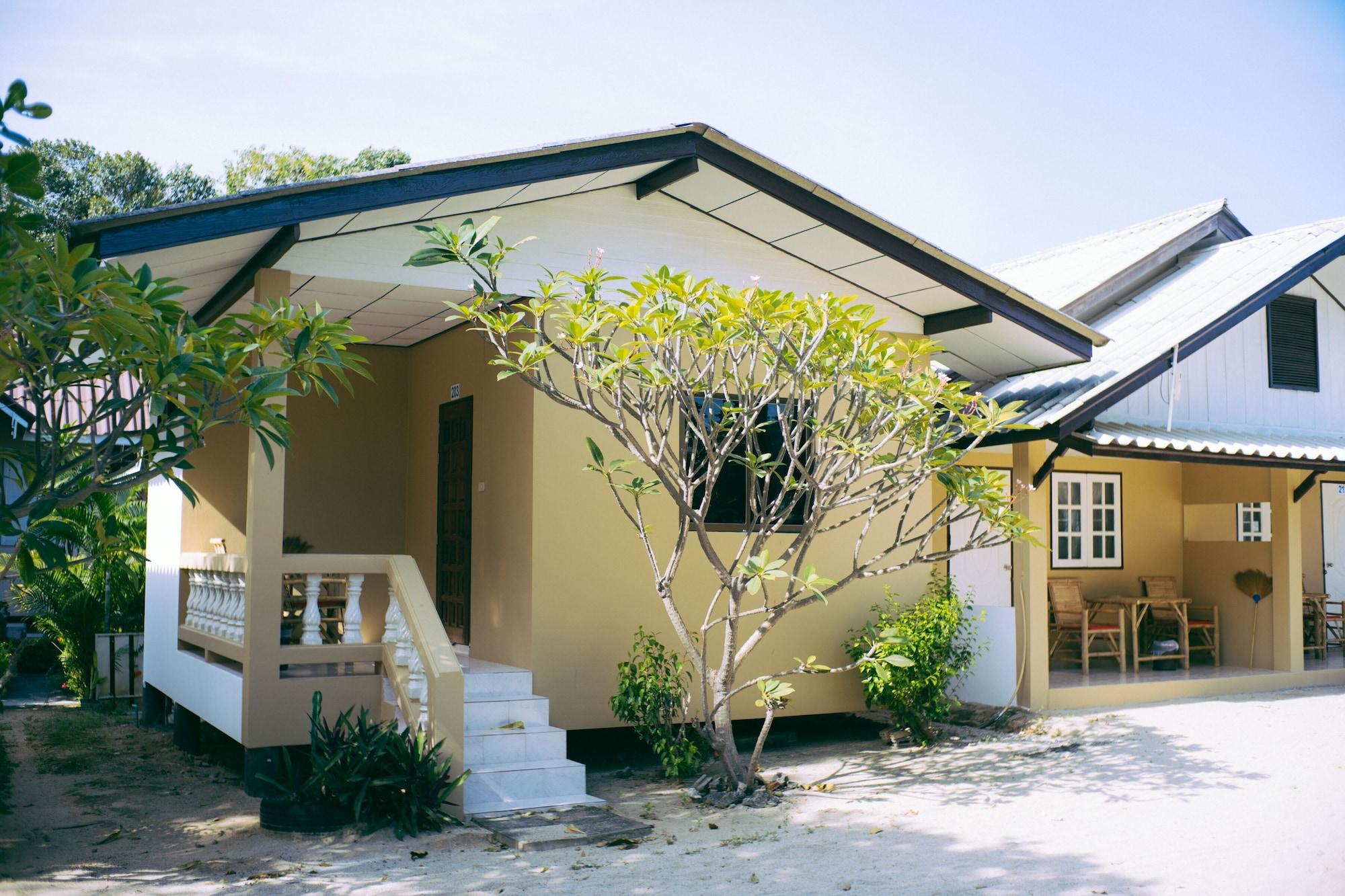 Amity Beach Resort Maret Exterior foto