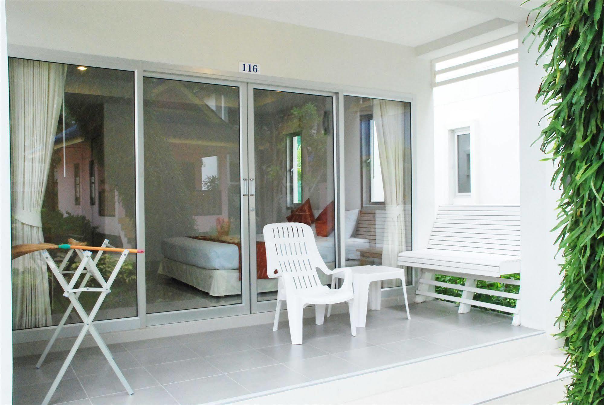 Amity Beach Resort Maret Exterior foto