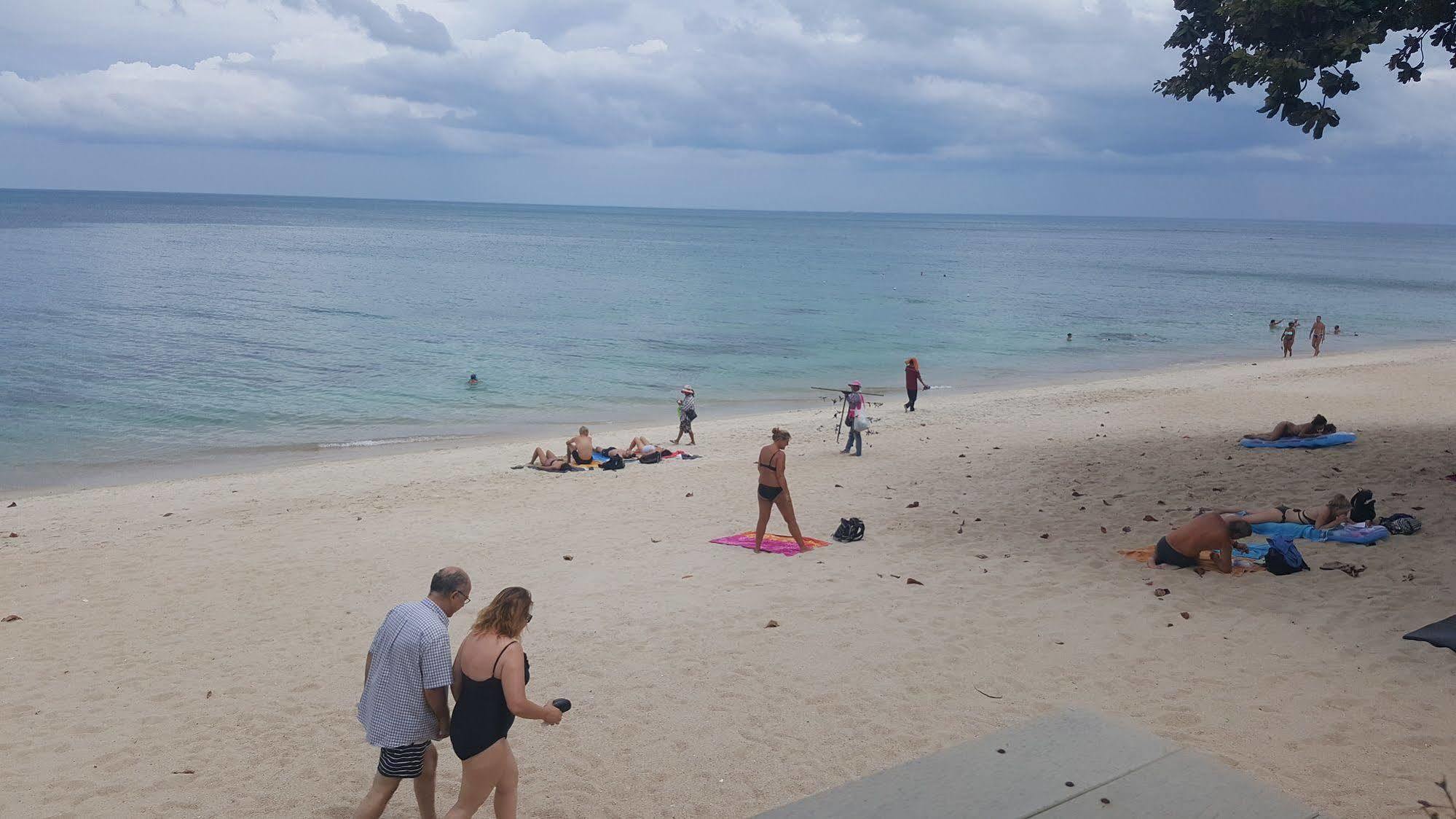 Amity Beach Resort Maret Exterior foto